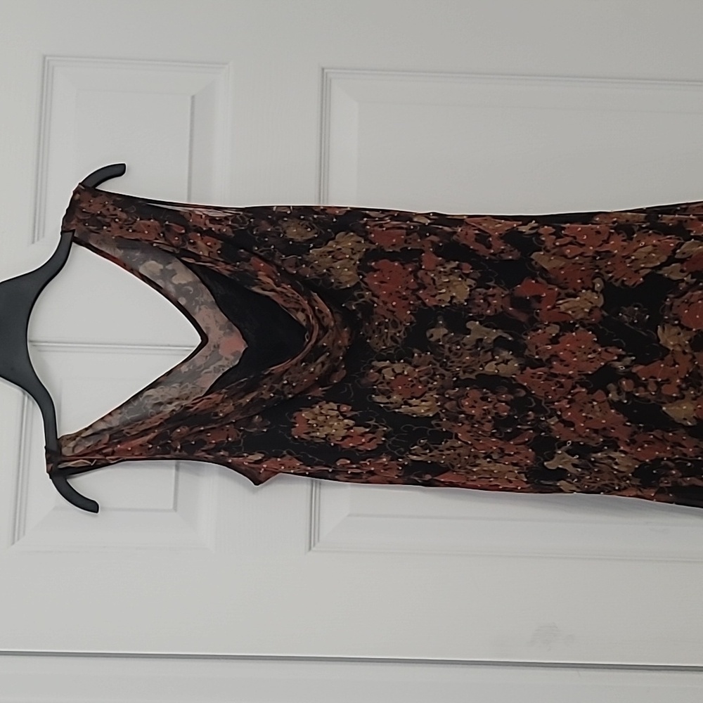 Brown and Black Sleeveless V-Neck Sheath Dress - Picture 2 of 5